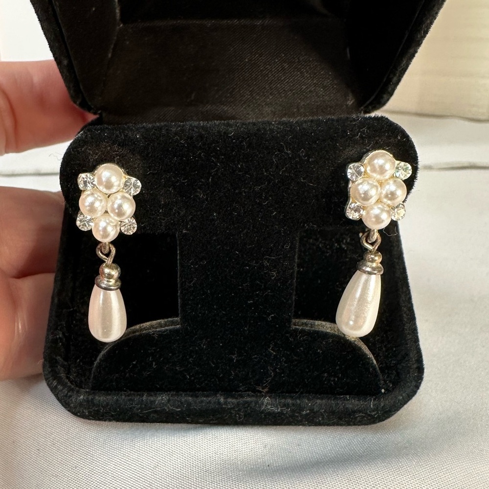 Dainty drop pear bead dangle earrings rhinestones